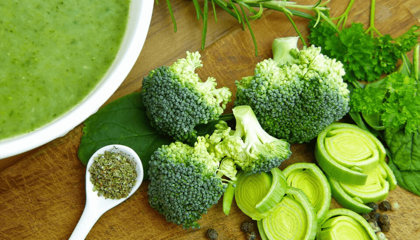 sopa de brócolis