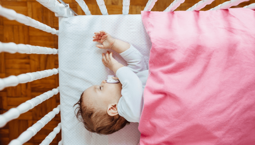 Como Fazer O Bebe Dormir Sozinho no berço