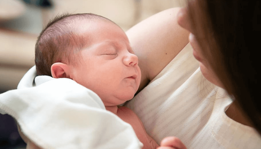 A Importância da amamentação para a mãe e o bebê