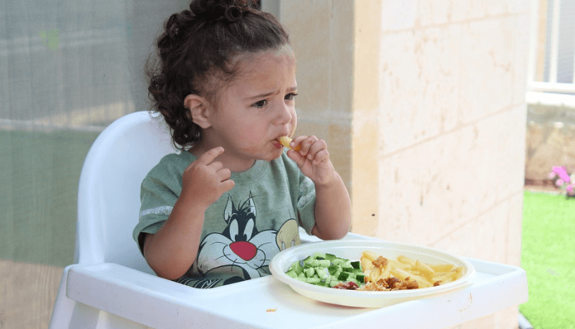 como escolher a cadeira de alimentação do bebê