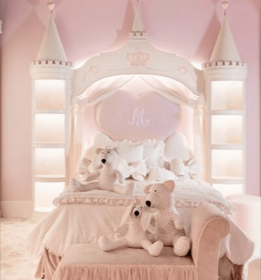 quarto menina com cama de princesa